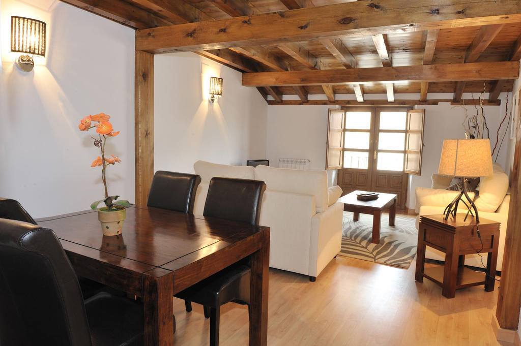 Ferienwohnung El Balcon De La Catedral El Burgo de Osma-Ciudad de Osma Zimmer foto